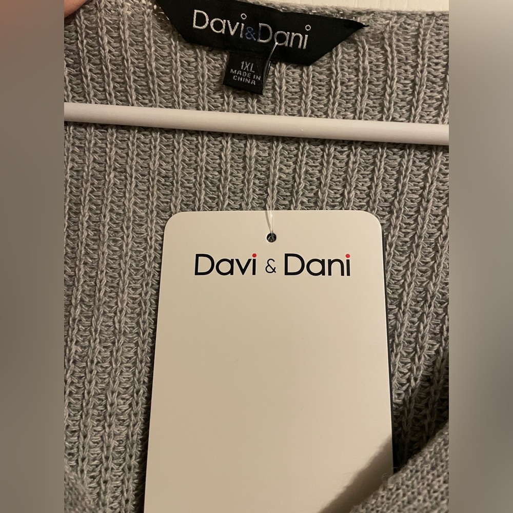 NEW Davi and Dani Plus Gray Black Striped Knit Cardigan Sweater Size 1X Casual - Picture 4 of 7